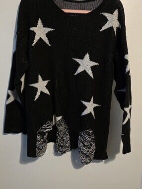 Black Star Pattern Women's Distressed Sweater - White Stars